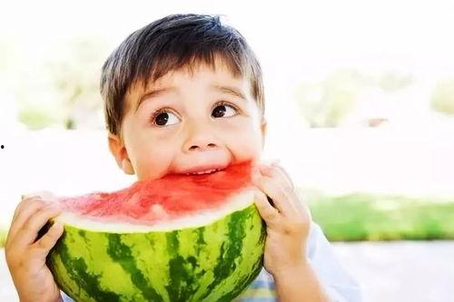 网红吃瓜婴儿是谁,揭秘网络红人的萌娃魅力